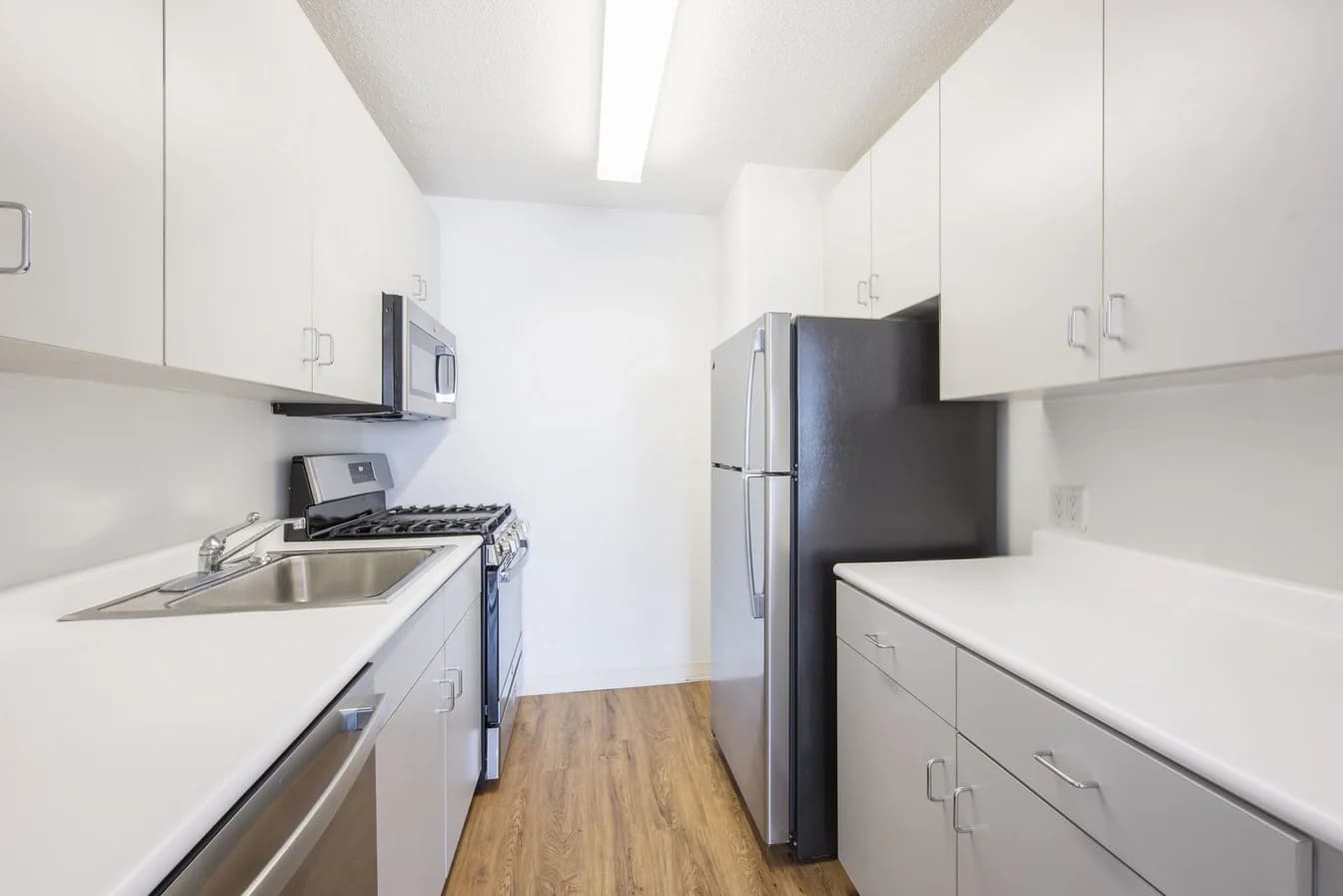 429 East 52 Street #35D, Manhattan, NY 10022 1