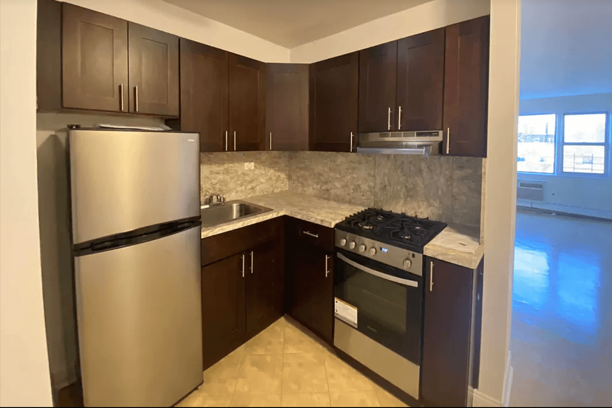 172-70 Highland Avenue #7R, Queens, NY 11432 100