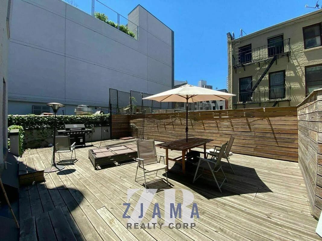 72 Willoughby Street #2H, Brooklyn, NY 11201 amenity_roof_deck 1
