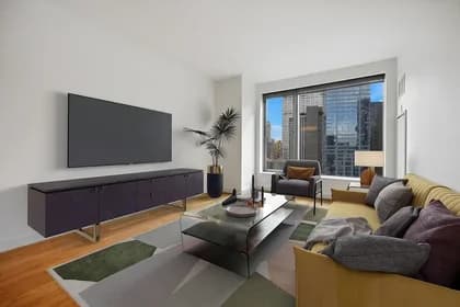 8 Spruce St #17K, New York, NY 10038