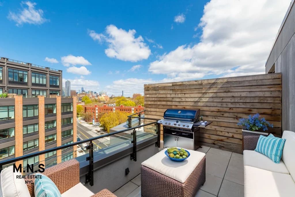 485 Vanderbilt Avenue #703, Brooklyn, NY 11238 1