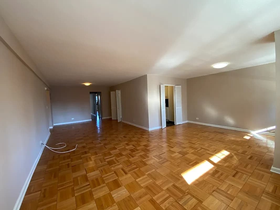 Yorkshire Towers 305 East 86 Street #8KE, Manhattan, NY 10028 apartment_living_room 1