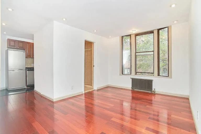 152 East 22 Street #7C, Manhattan, NY 10010 1