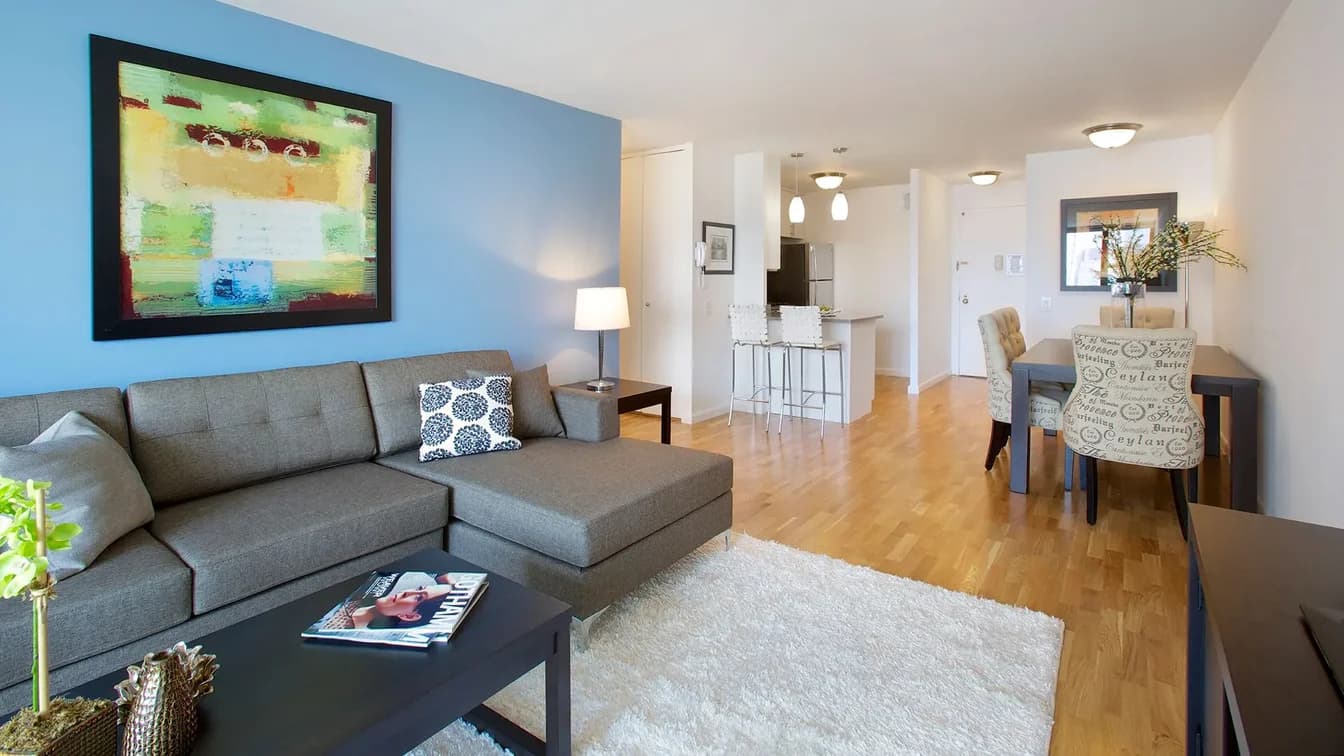 355 South End Avenue #1C, Manhattan, NY 10280 apartment_living_room 1