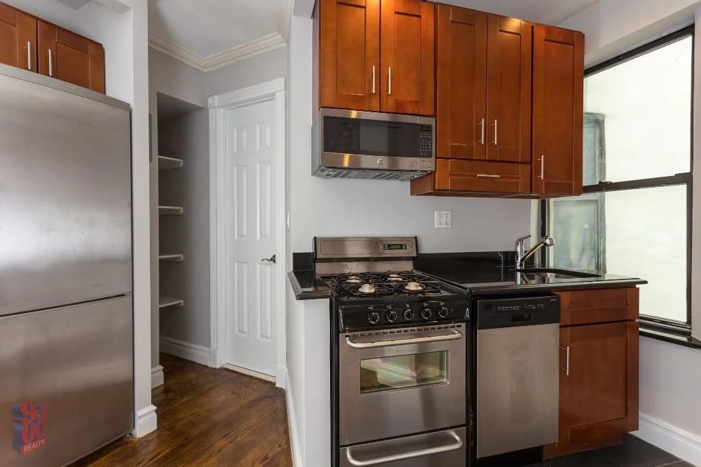 232 Elizabeth Street #4C, Manhattan, NY 10012 1