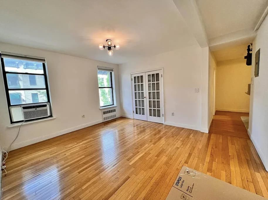 352 West 46 Street #3-B, Manhattan, NY 10036 1