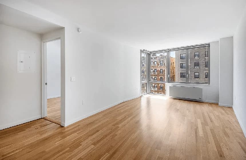 1 Morningside Drive #1012, Manhattan, NY 10025 apartment_living_room 1