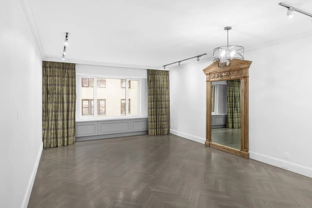 150 Central Park South #910, Manhattan, NY 10019 1