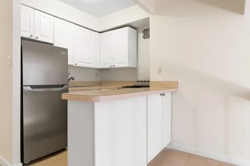 220 East 22 Street #GLS, Manhattan, NY 10010 - Image 1