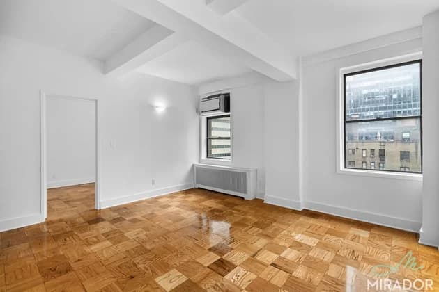 132 East 45 Street #11D, Manhattan, NY 10017