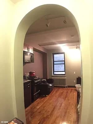 11 Waverly Place #4L, Manhattan, NY 10003