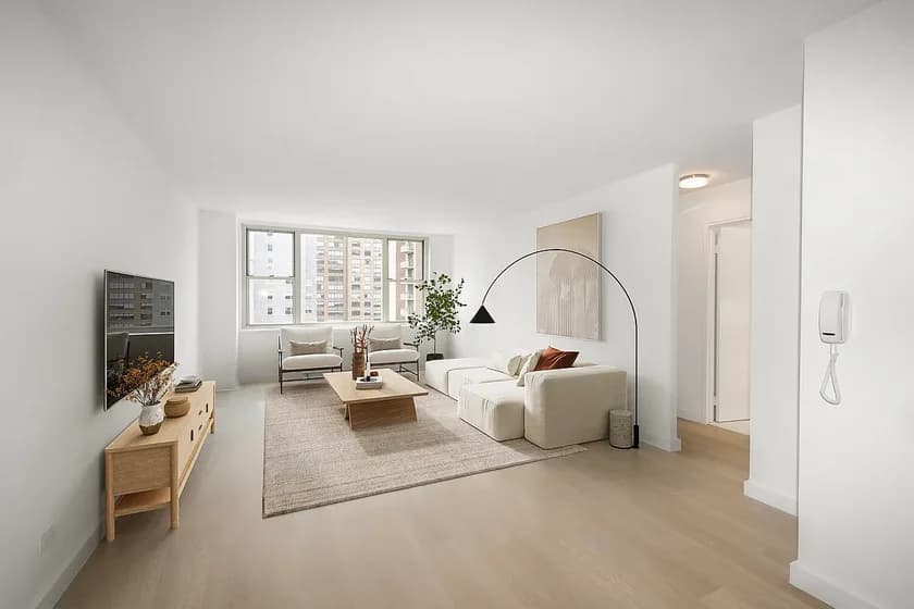 166 East 34 Street #1210, Manhattan, NY 10016 apartment_living_room 1