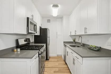 375 S End Ave #31L, Manhattan, NY 10280