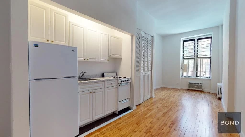 334 East 93 Street #3, Manhattan, NY 10128 1