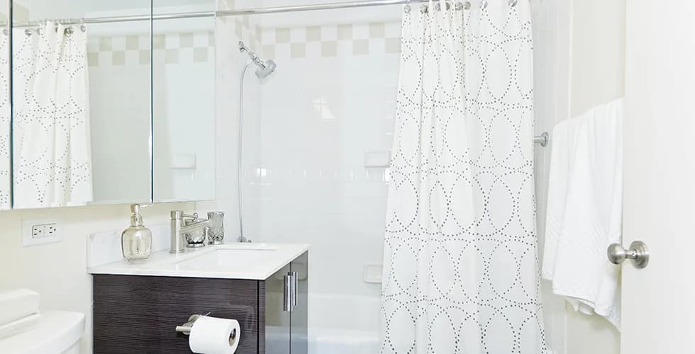 River Place 650 West 42 Street #3908, Manhattan, NY 10036 1