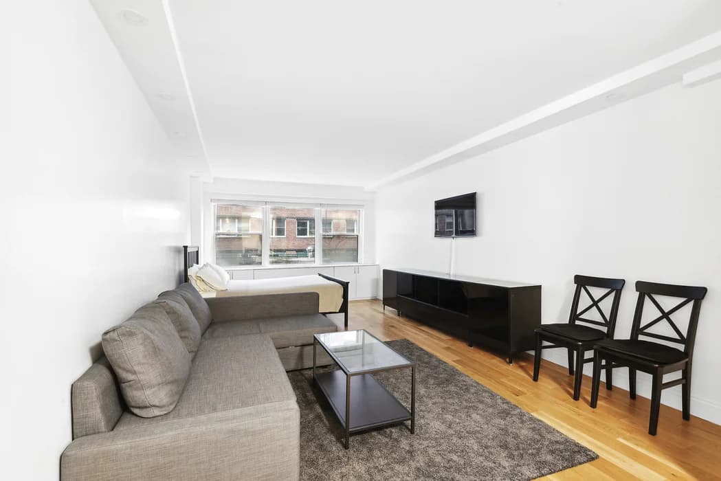 10 West 15 Street #313, Manhattan, NY 10011 1