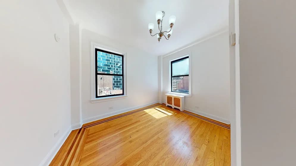 245 West 51 Street #811, Manhattan, NY 10019 apartment_living_room 1