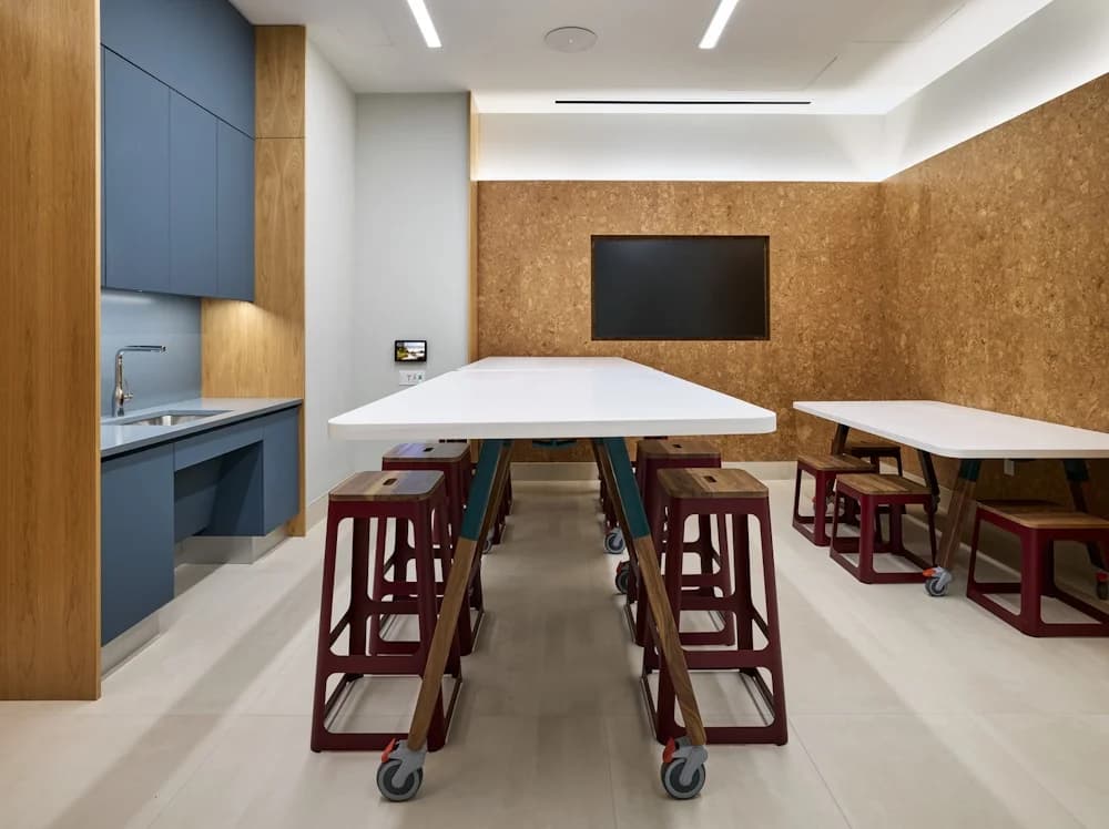 20 Halletts Point #1802, Queens, NY 11102 1