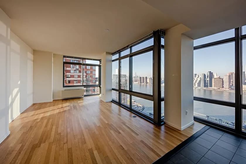 Riverview North 4-75 48 Avenue #001-3304, Queens, NY 11109 apartment_living_room 1