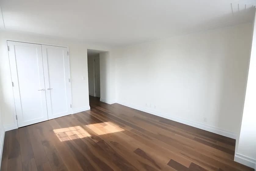 200 East 82 Street #28GH, Manhattan, NY 10028 apartment_living_room 1