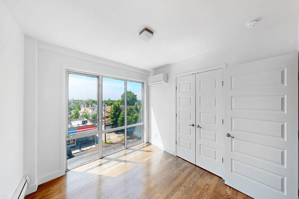 190-11 Hillside Avenue #501, Queens, NY 11423 1