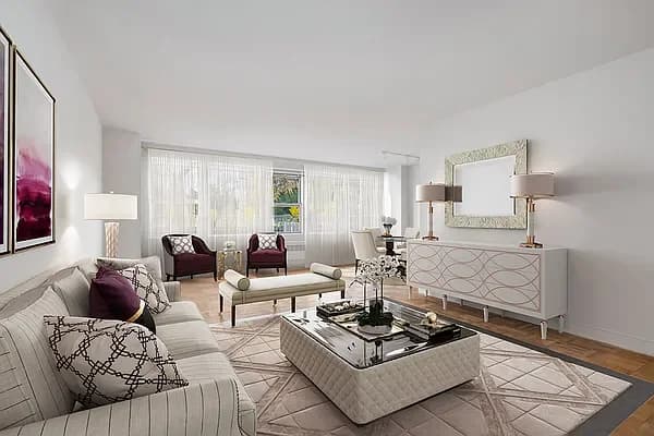 600 West 246 Street #624, The Bronx, NY 10471 apartment_living_room 1