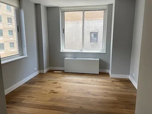 Riverbank 560 West 43 Street #08C, Manhattan, NY 10036 apartment_living_room 1