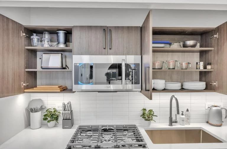 75 Wall Street #2024, Manhattan, NY 10005 apartment_kitchen 1