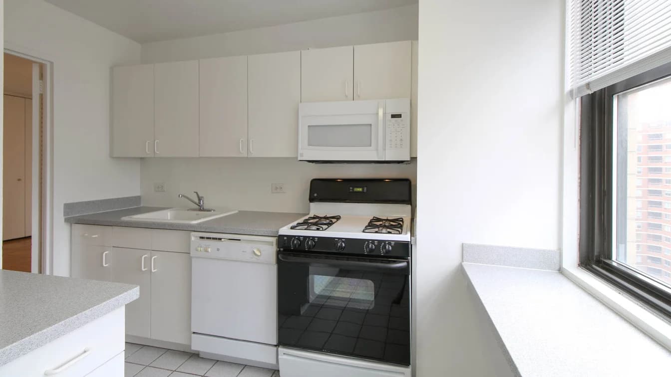 Parc East Apartments 240 E 27 St #6J, Manhattan, NY 10016 1
