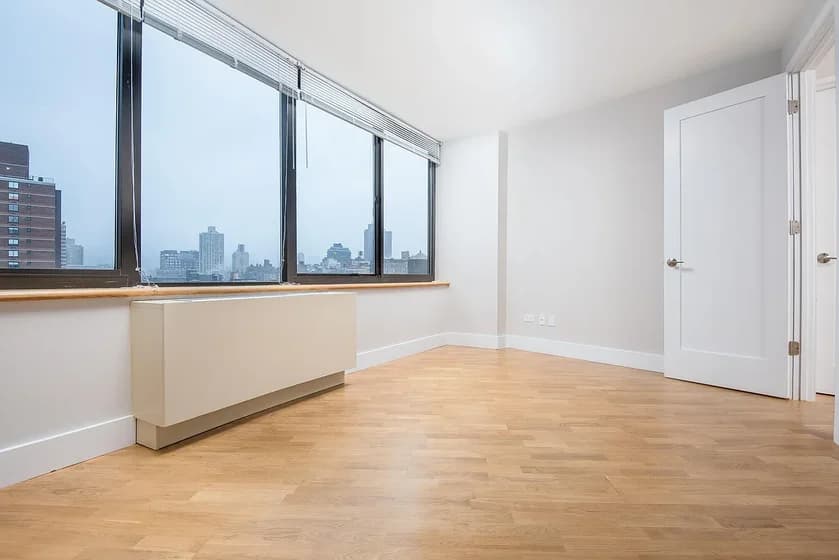 The Monterey 175 E 96 St #26CD, Manhattan, NY 10029 apartment_living_room 1