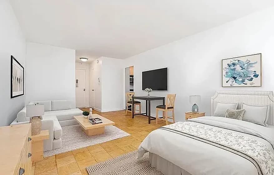 330 East 46 Street #12T, Manhattan, NY 10017 apartment_living_room 1