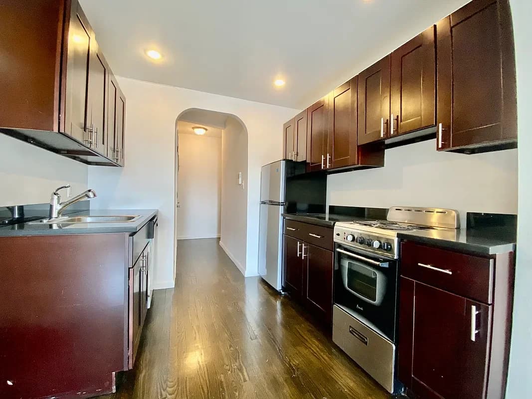 690 Ft Washington Avenue #6A, Manhattan, NY 10040 apartment_kitchen 1