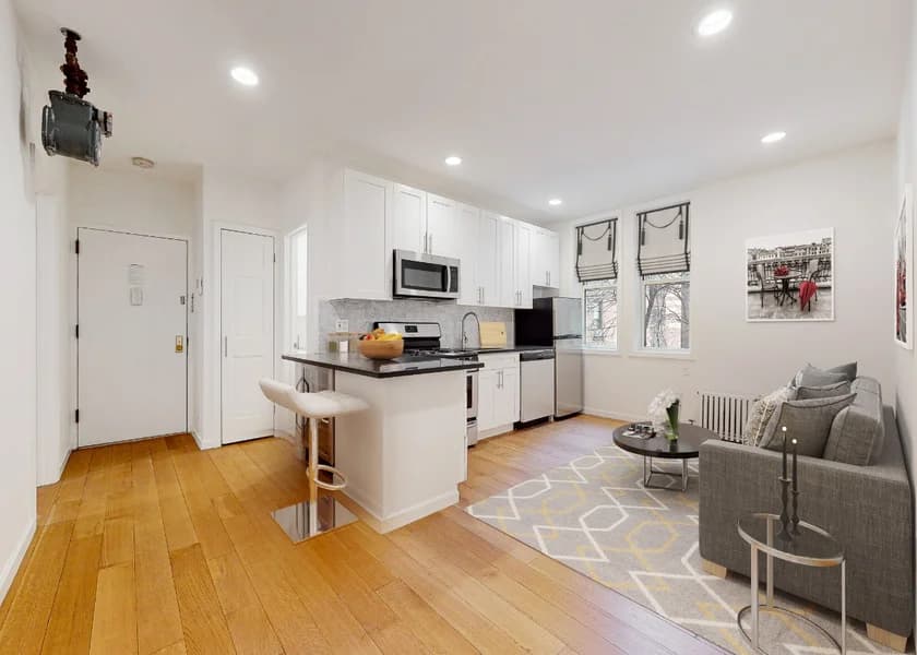 103 Thayer St #C, Manhattan, NY 10040 1