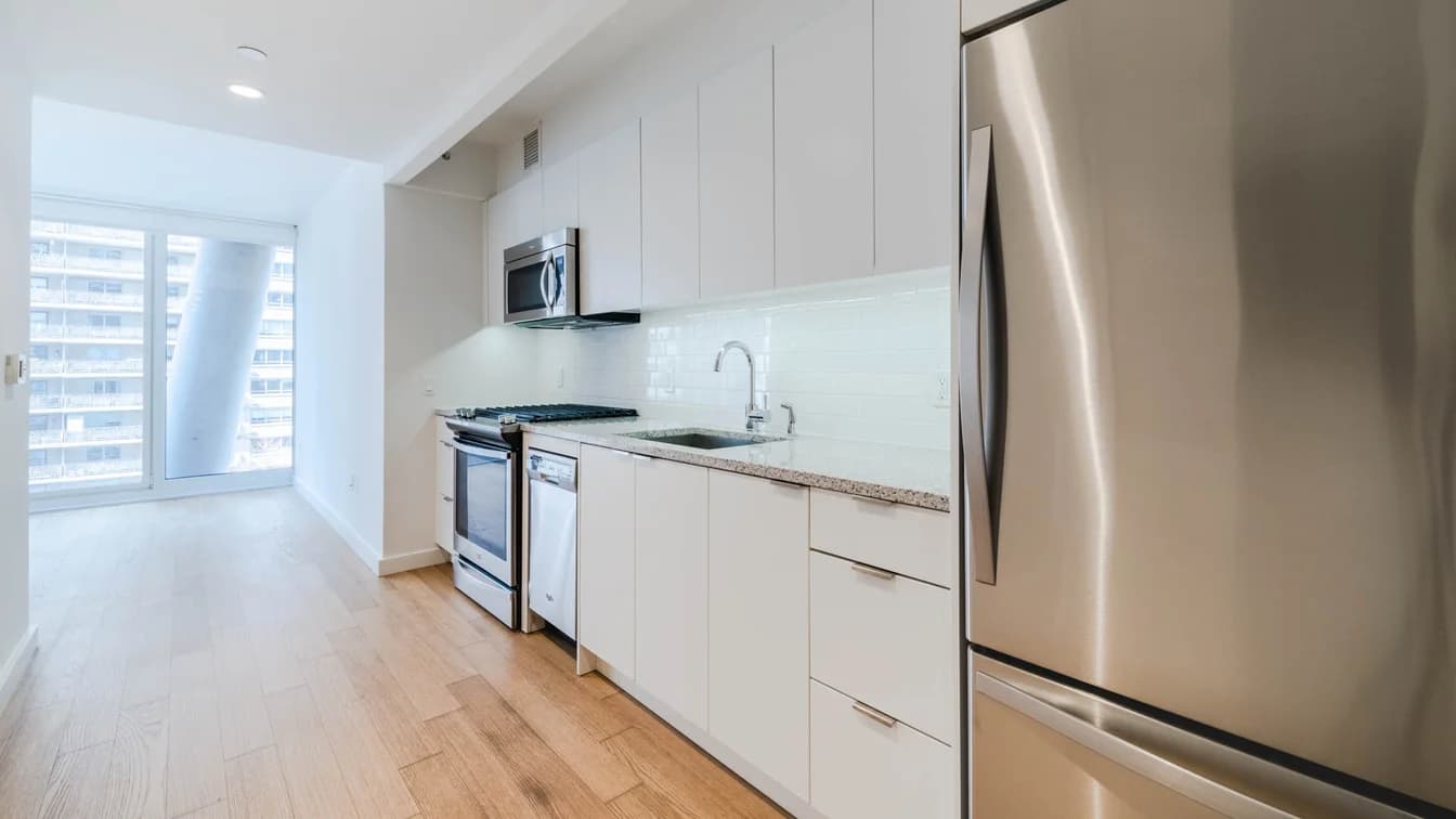 170 Amsterdam Avenue #09J, Manhattan, NY 10023 1