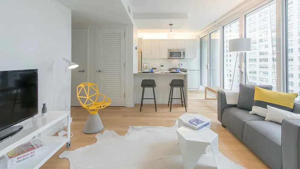 170 Amsterdam Avenue #09J, Manhattan, NY 10023 apartment_living_room 1