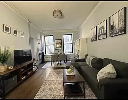 329 West 101 Street #2D, Manhattan, NY 10025 apartment_living_room 1