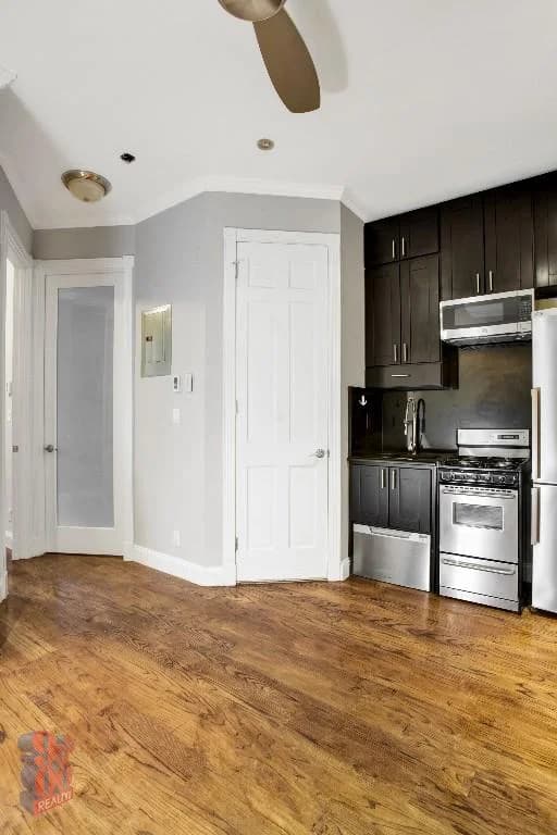 15 West 103 Street #2A, Manhattan, NY 10025 1