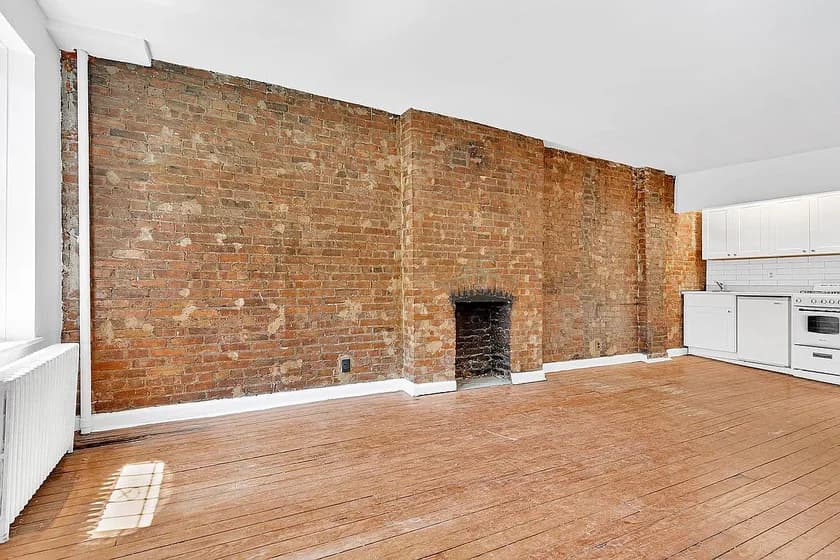 426 West 46 Street #2D, Manhattan, NY 10036 apartment_living_room 1