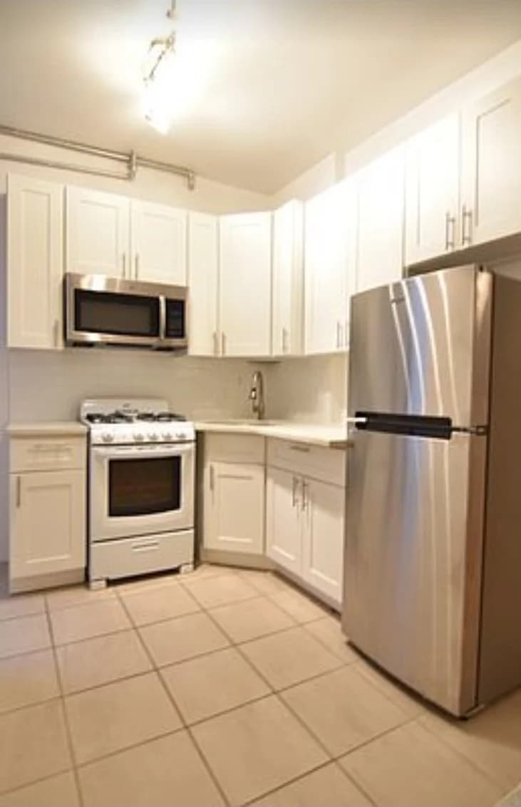 2 Pinehurst Avenue #C-1, Manhattan, NY 10033 1
