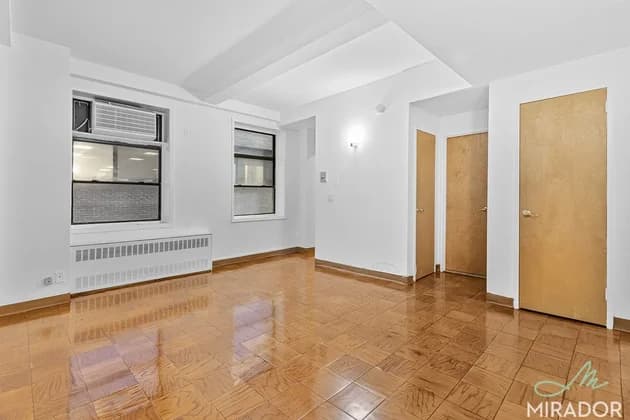 132 East 45 Street #8I, Manhattan, NY 10017