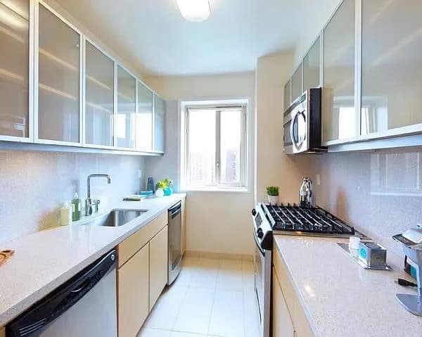 440 East 23 Street #08-D, Manhattan, NY 10010 apartment_kitchen 1