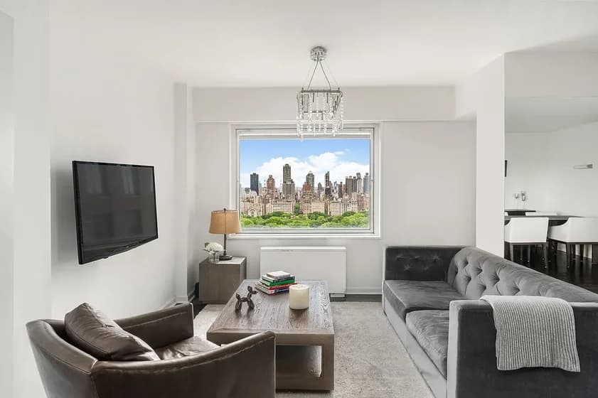 1 Lincoln Plaza #26R, Manhattan, NY 10023 apartment_living_room 1