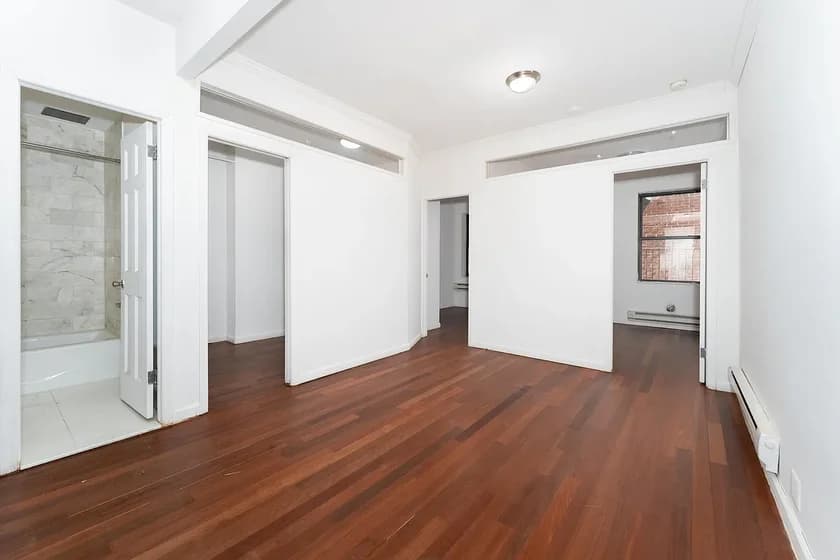636 East 11 Street #5f, Manhattan, NY 10009 apartment_living_room 1