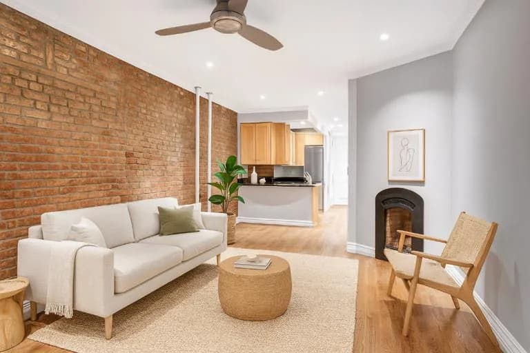 277 East 10 Street #3, Manhattan, NY 10009 1