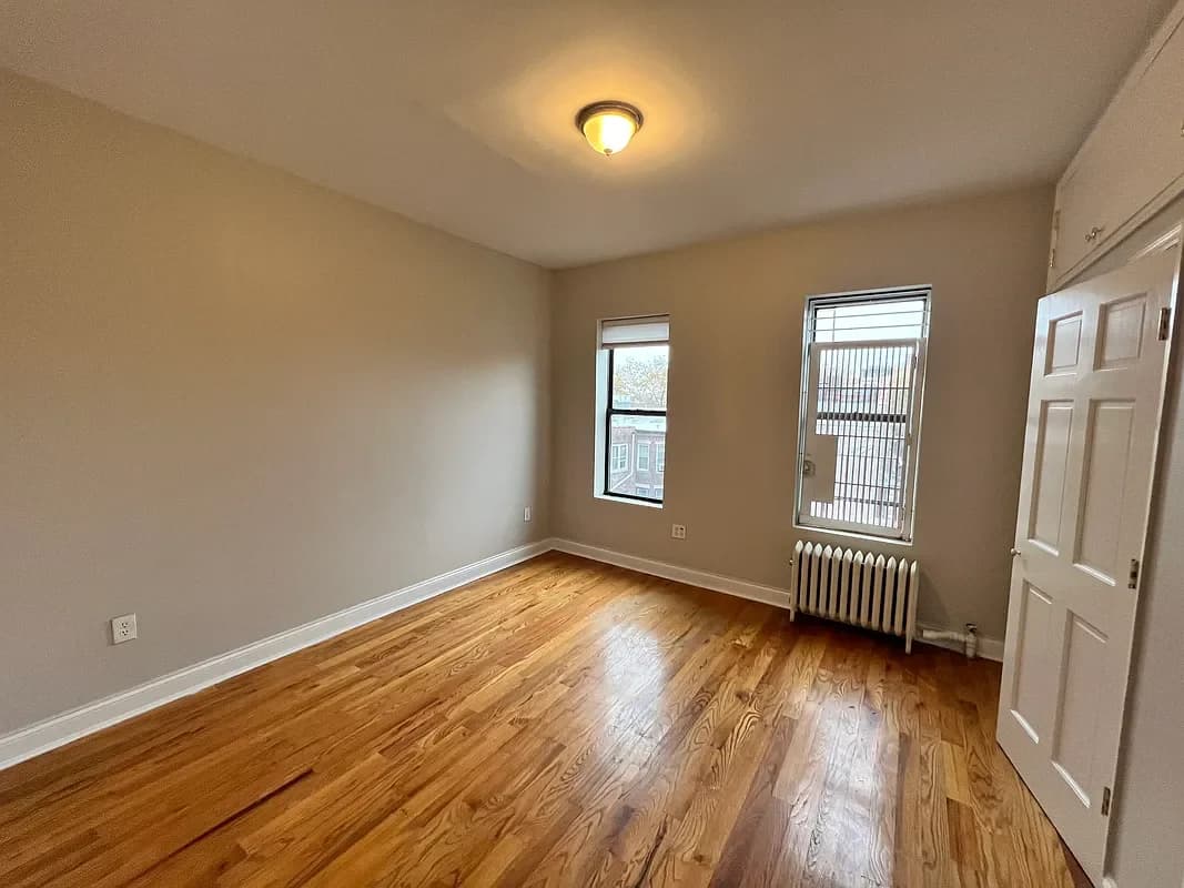 1437 Carroll Street #4C, Brooklyn, NY 11213 apartment_living_room 1