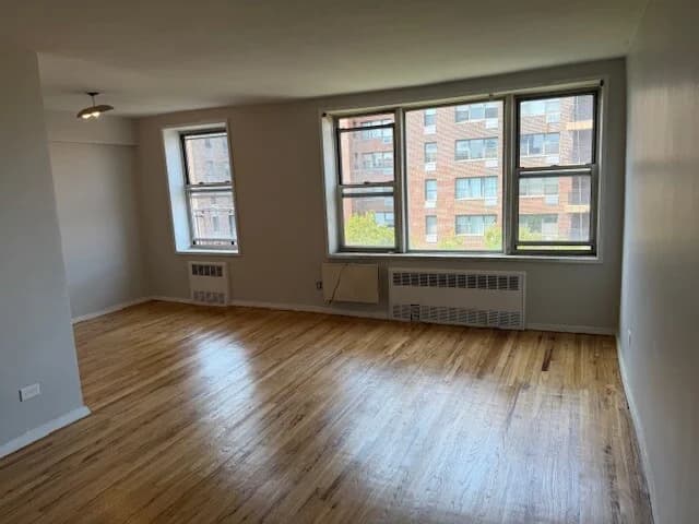 310 Beverley Road #6D, Brooklyn, NY 11218 1