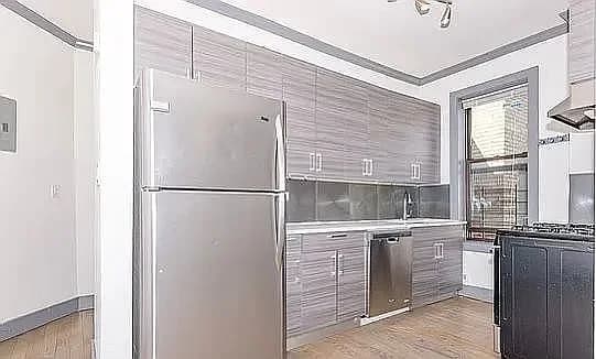 1212 Lincoln Place #4H, Brooklyn, NY 11213 apartment_kitchen 1