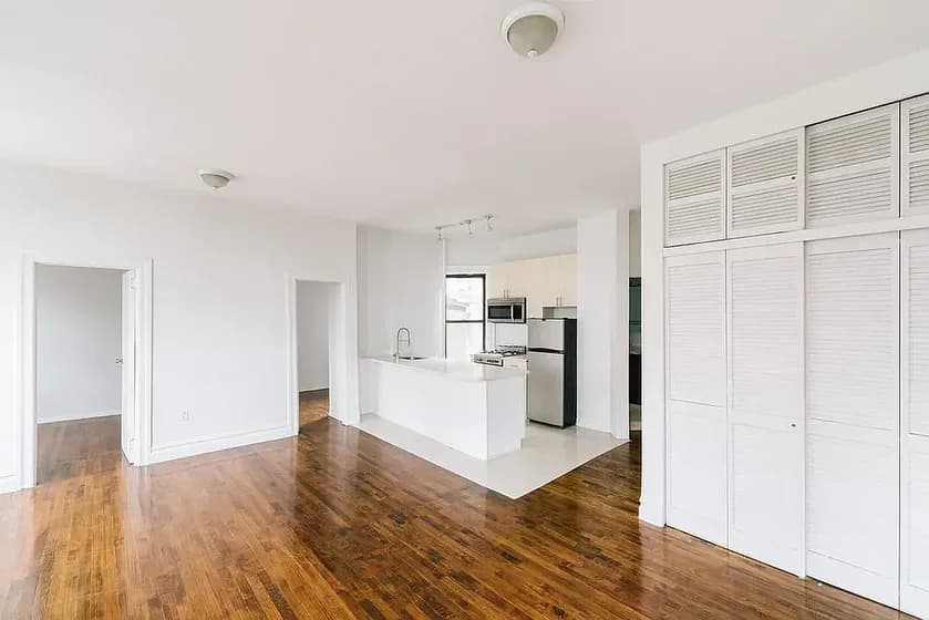 2 Bank St #6, Manhattan, NY 10014 apartment_living_room 1