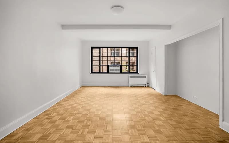 310 East 44 Street #010-604, Manhattan, NY 10017 1