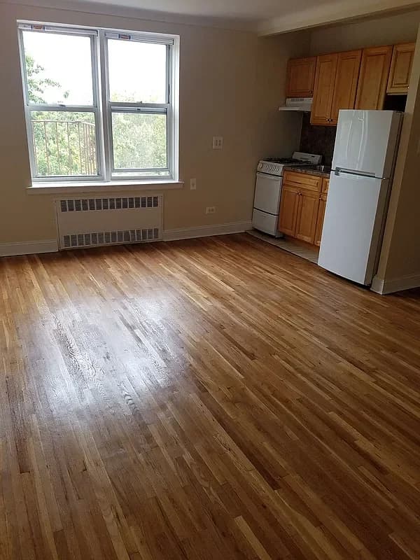 9 Nixon Court #5C, Brooklyn, NY 11223 apartment_kitchen 1